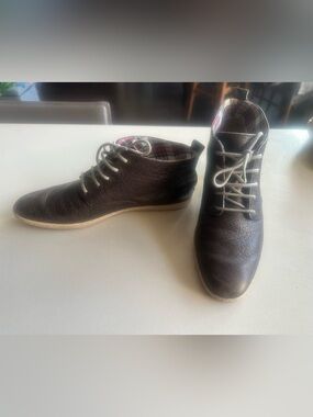 Fred Perry Women’s Chocolate brown leather shoes size 5.5 US
